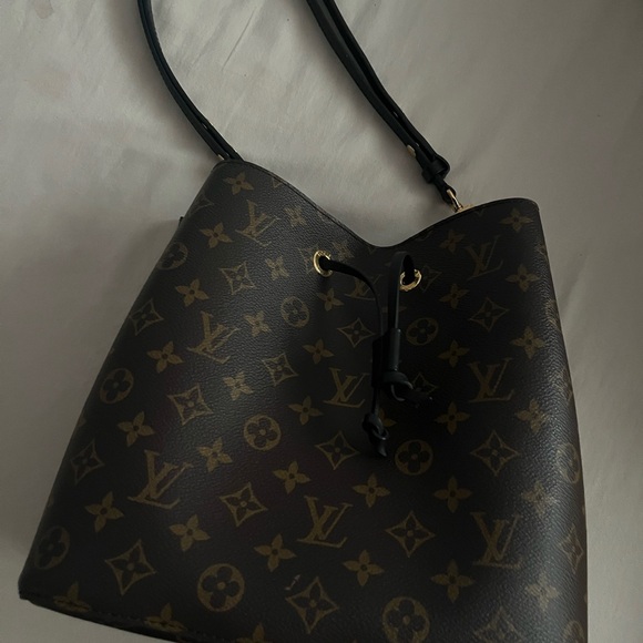 Louis Vuitton NéoNoé MM - Picture 1 of 9